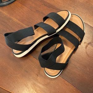 Black casual ankle strap sandals womens sz 8.5